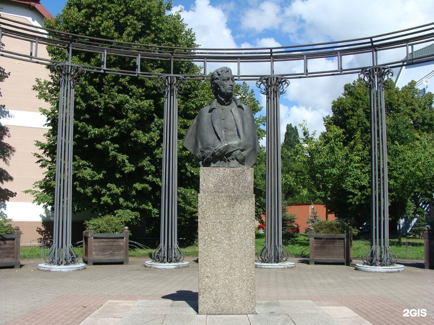 Памятник Калининград Аникушин