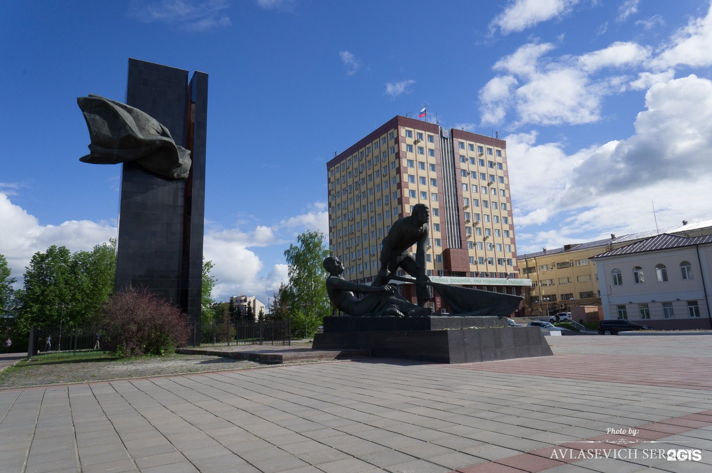 Памятник на площади революции Иваново