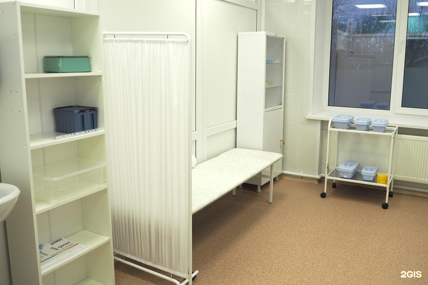 Клиника вита алексин врачи. Медицинский центр алексин ул ул. Центр медицины алексин пахомова 7. Алексинская больница им снегирева. Алексин 4.