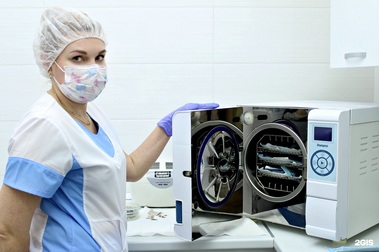 Инструменты внутри стоматологии идеал на лепсе 53. Стоматология идеал курск официальный сайт. Стоматология идеал киров. Стоматология идеал киров. Лепсе 4 киров стоматология.