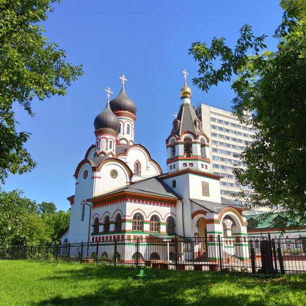 Храм живоначальной троицы в старых черемушках