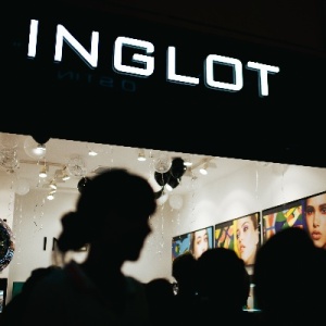 Фото от владельца INGLOT, магазин профессиональной косметики