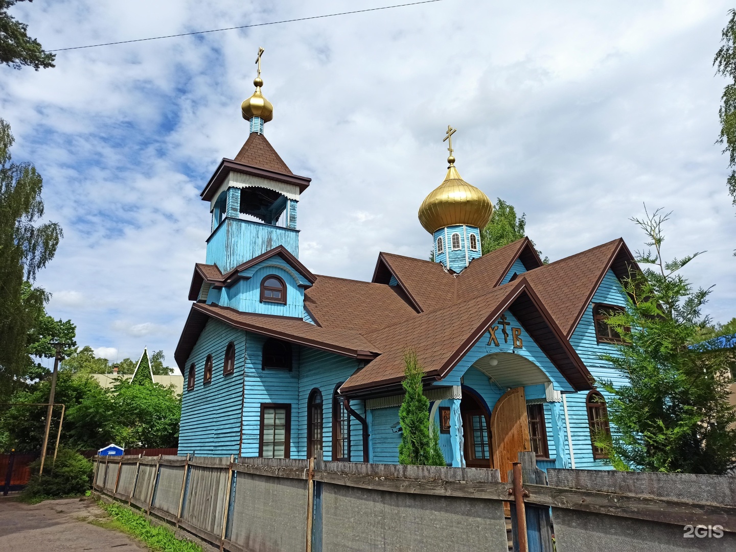 Церковь святых равноапостольных Константина и Елены Псков