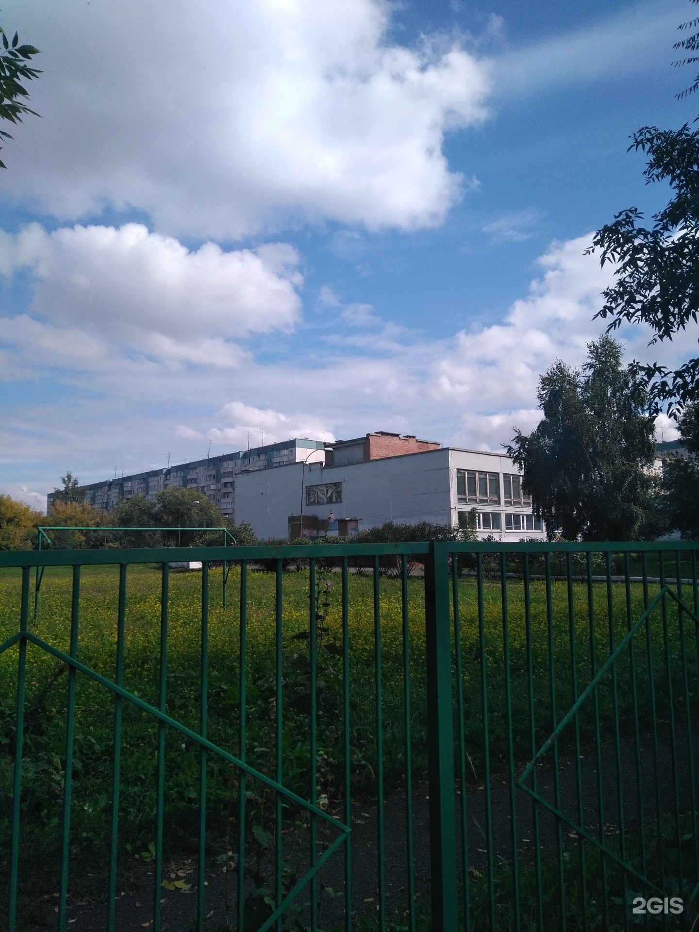 Школа 129 новосибирск. Школа 129 Новосибирск фото.