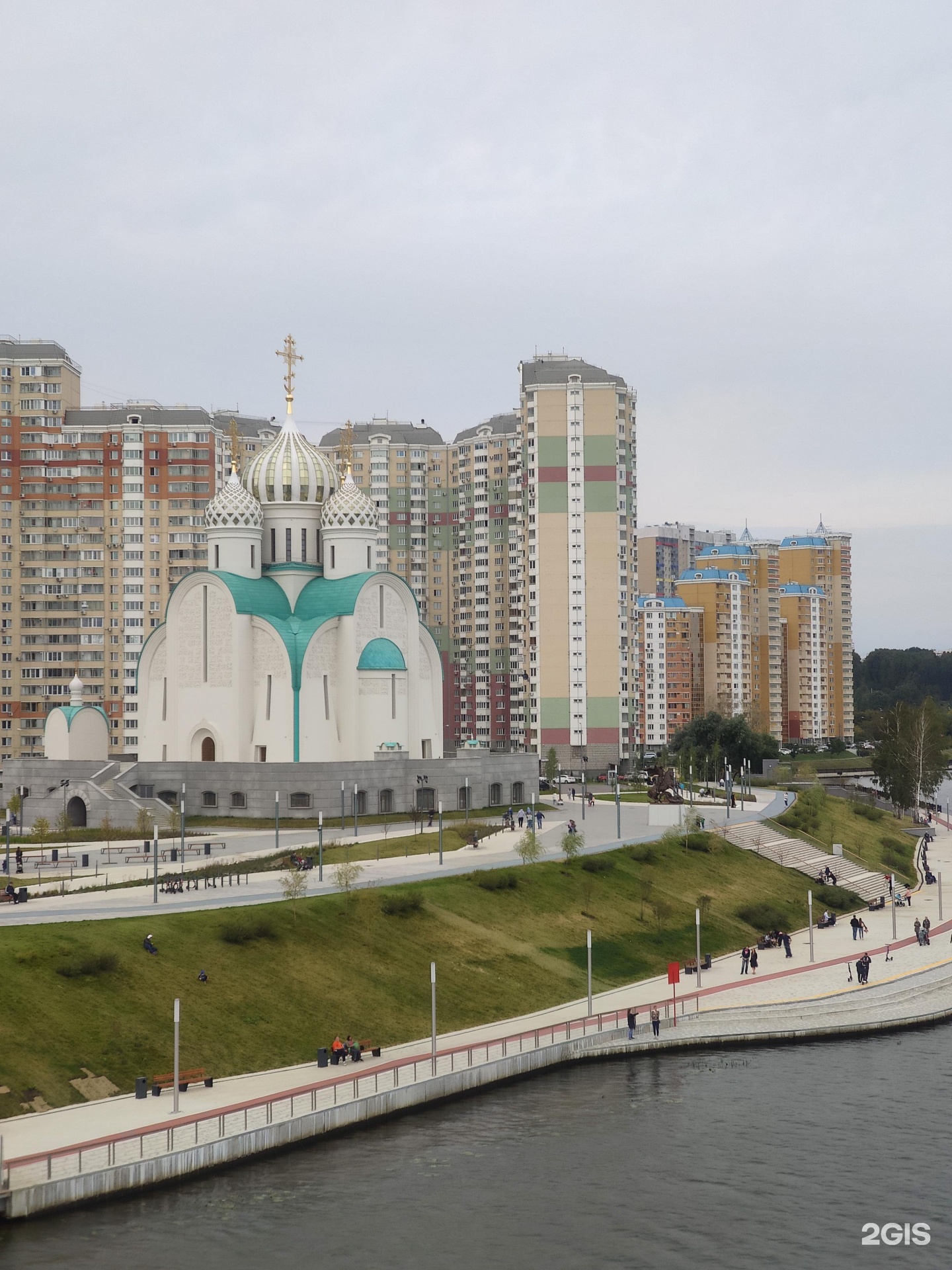 Никольский храм в павшинской пойме