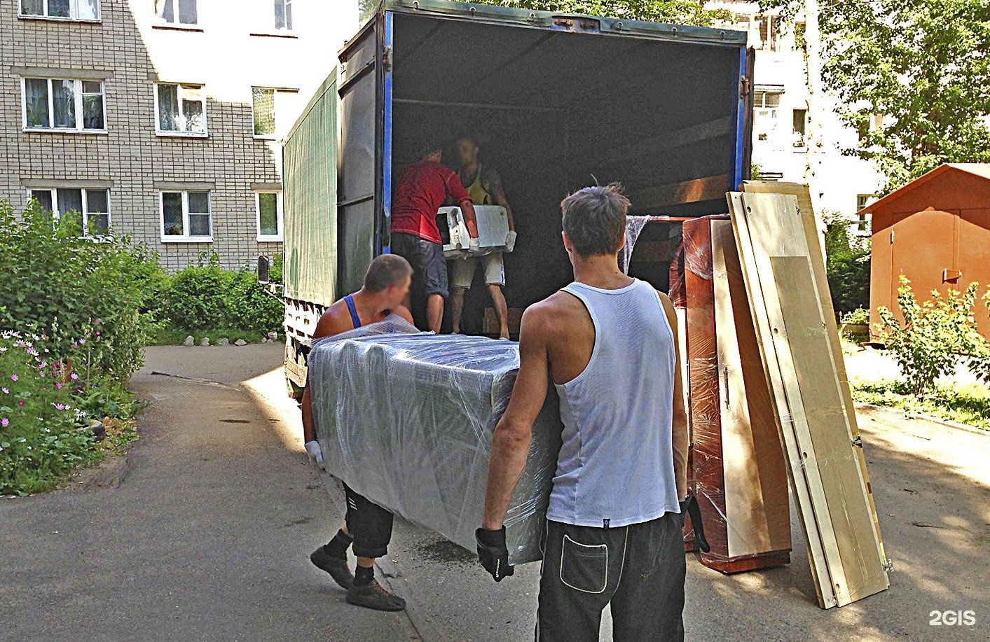 перевозка мебели с грузчиками на дачу в подмосковье