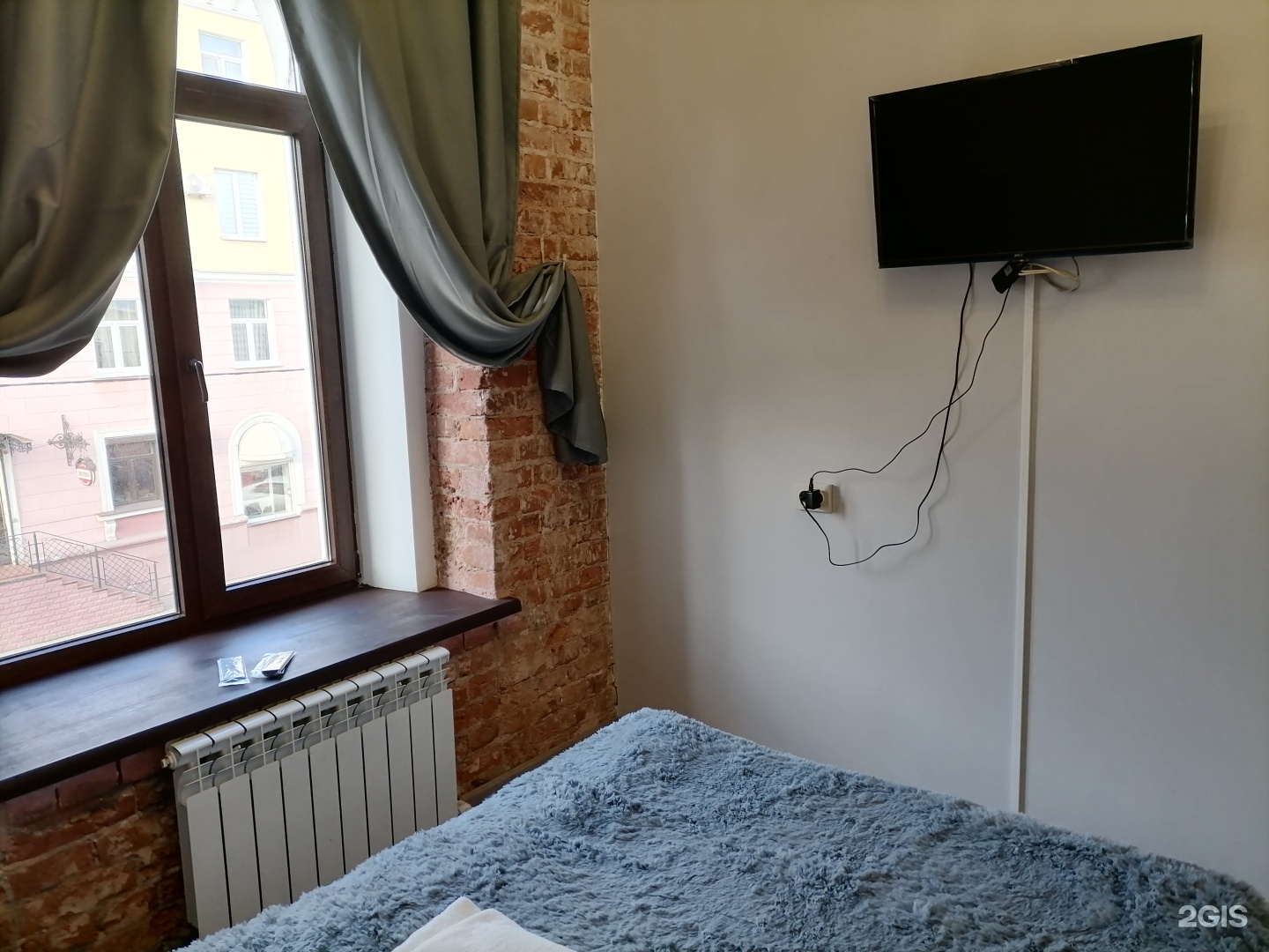 Отель купцов сорокиных ярославль. Отель купцов сорокиных ул нахимсона 13 ярославль. Нахимсона, 13. Отель купцов сорокиных ул. Отель купцов сорокиных.