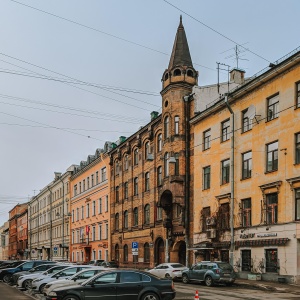 Фото от владельца На Стремянной, библиотека