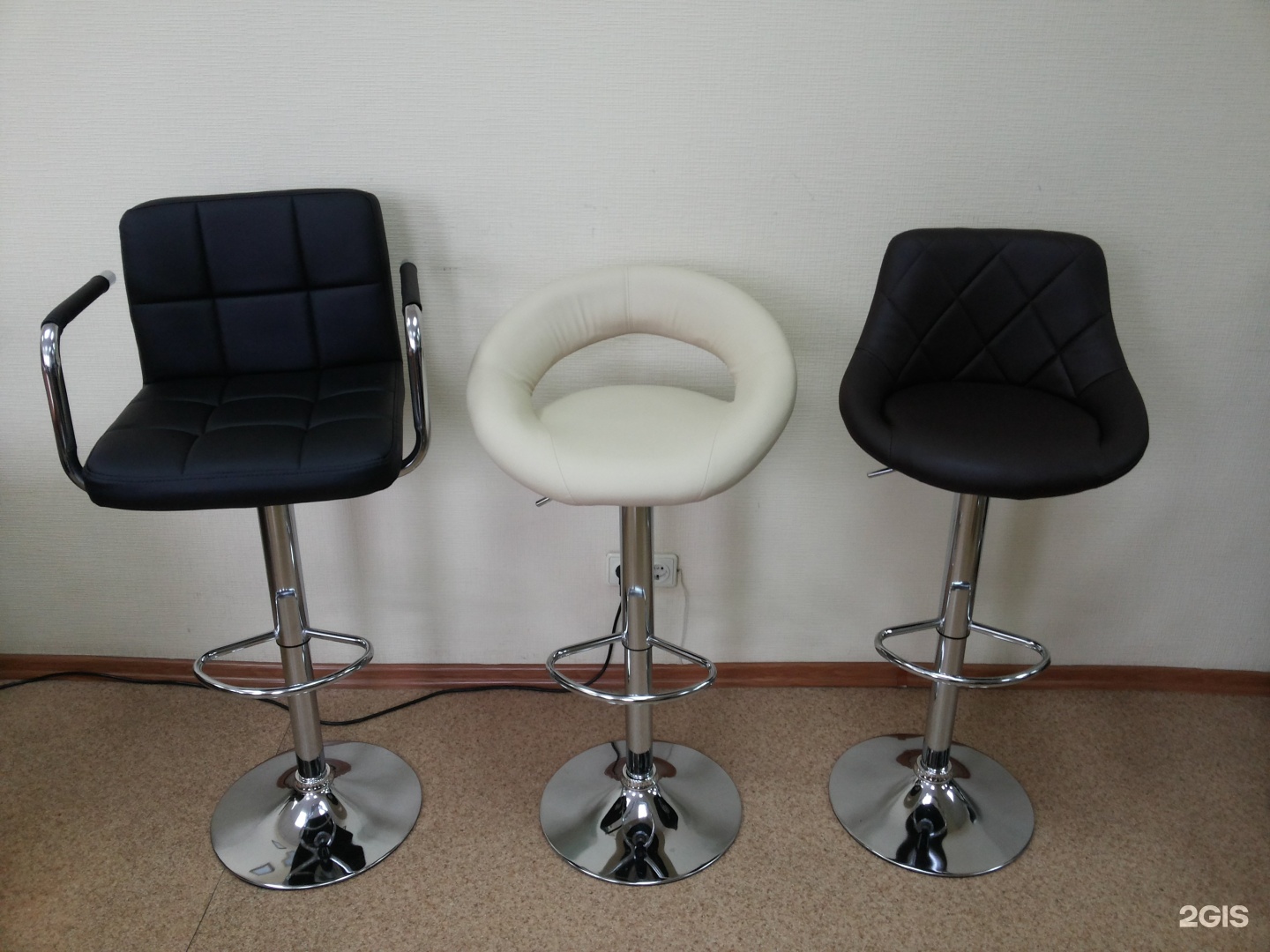 Line furniture. Стул Lei Office line. TNO Chair Omsk.