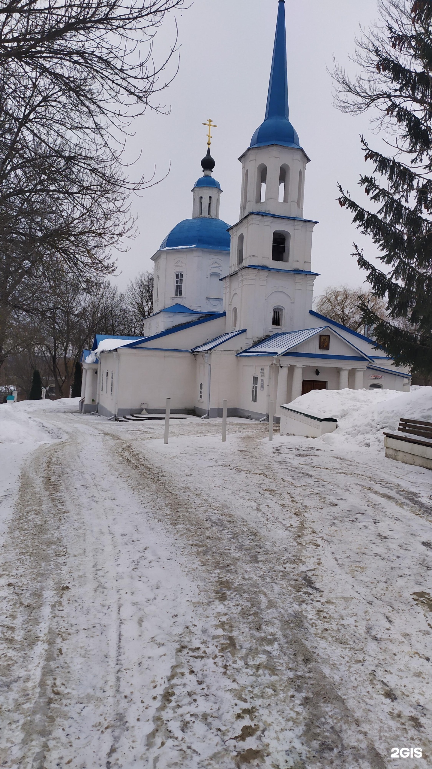 Верхняя лубянка 108. Церковь тихвинской иконы божией матери в домодедово домодедово. Тихвинский храм брянск. Храмы брянска. Часовня в брянске.