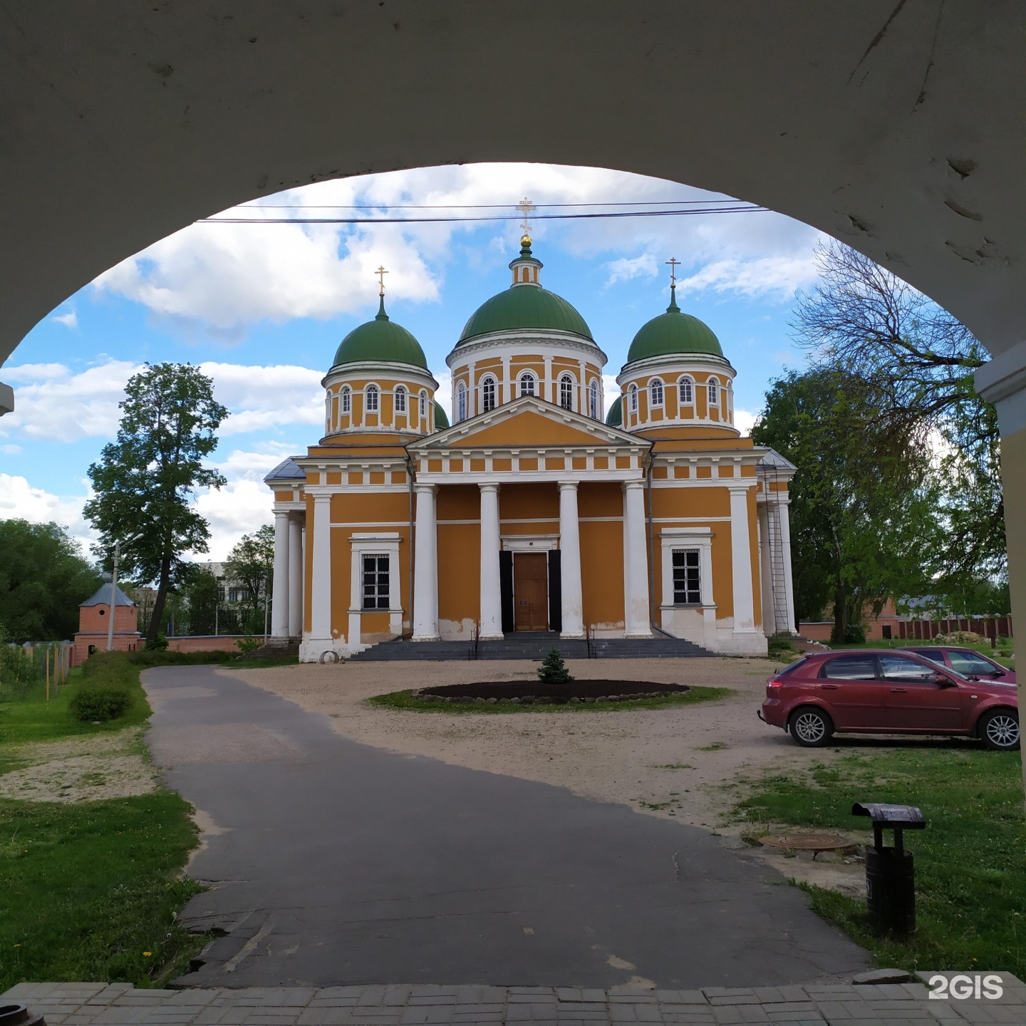 Монастырь в твери. Тверской Христорождественский женский монастырь. Христорождественский собор Тверь. Христорождественский монастырь Тверь фото. Христорождественский монастырь Тверь игуменья.