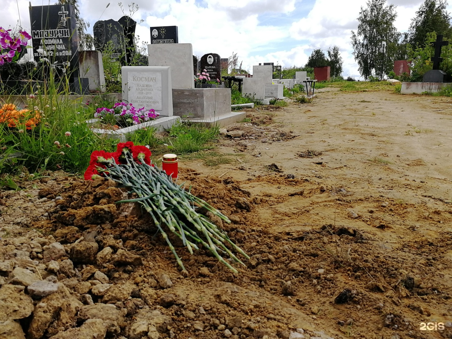 Кладбище южно сахалинск. Южное кладбище Волхонское ш. Южное кладбище СПБ. Южное кладбище, Санкт-Петербург, Волхонское шоссе, 1б. Южное кладбище Курск
