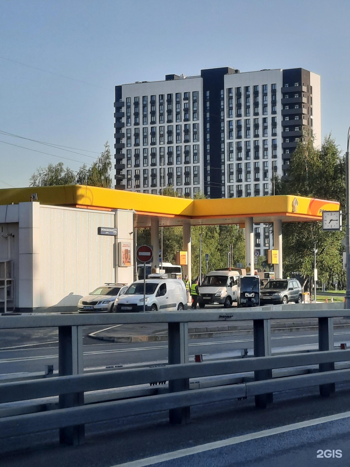 Профсоюзная 138. Роснефть Тольятти. Роснефть Автозаводская. АЗС 18 Самара Роснефть. Роснефть видеонаблюдение.