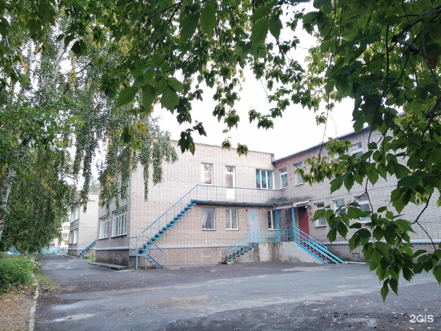 Школа 18 новосибирск. Учительская 2а Новосибирск. Детский сад 430 Новосибирск как строилась.