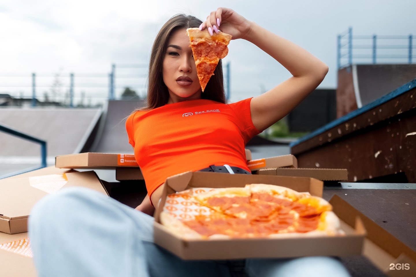 Сезон суши брянск. Доставка суши бердянск. Fishman воронеж суши. Роллы zone воронеж. Тобико гурме маки.