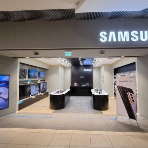 Фото от владельца Samsung, сеть фирменных магазинов