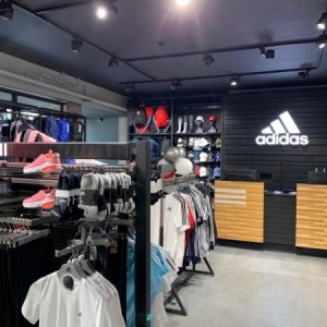 Фото от владельца Adidas, магазин спортивной одежды и обуви