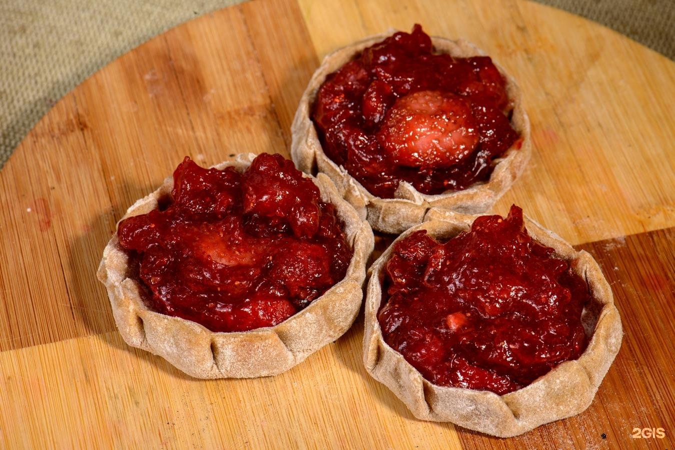 Ржаные калитки с ягодами рецепт с фото