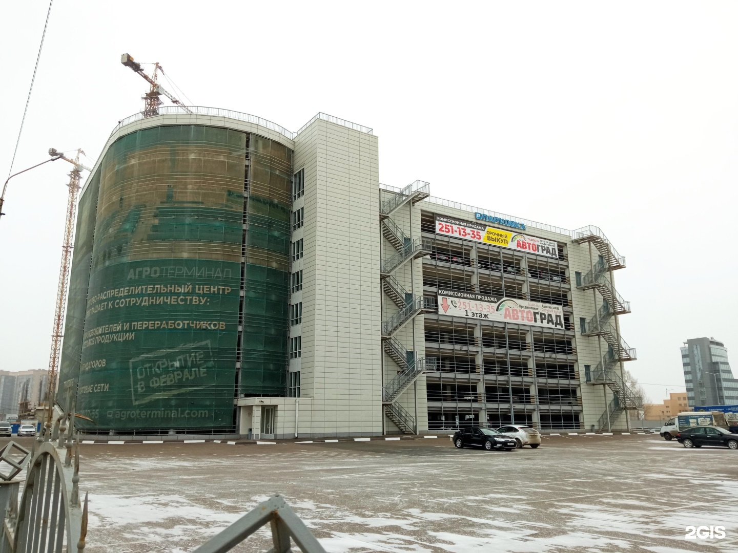 Улица палиха 2 а. Парковочная зона № 112, нижний новгород. Стоянка у торгового центра. Октябрьская улица парковка. Парковка на крыше торгового центра.