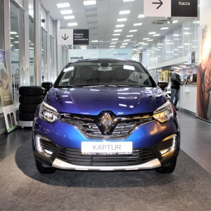Фото от владельца Renault, автосалон