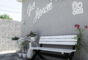 Отель Gus house в Сириусе