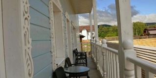 Зеленая Поляна: Гостевой дом Веранда