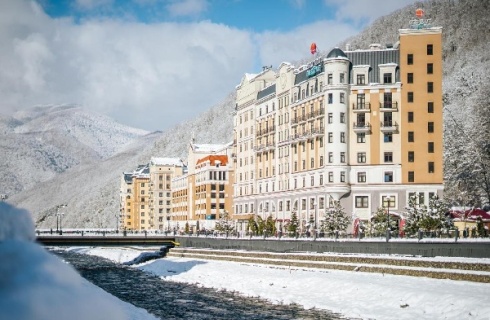 с. Эстосадок: Отель Фристайл Роза Хутор