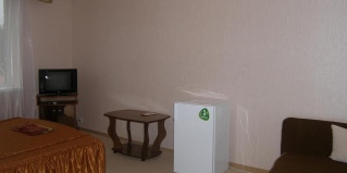 Астрахань: Отель Золотой джин