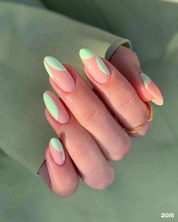 Какой маникюр сделать в ноябре 2025. Маникюр на 40 лет. sio nails.