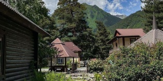 Теберда: Гостевой дом Чегет