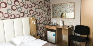 Артем: Отель Светлана