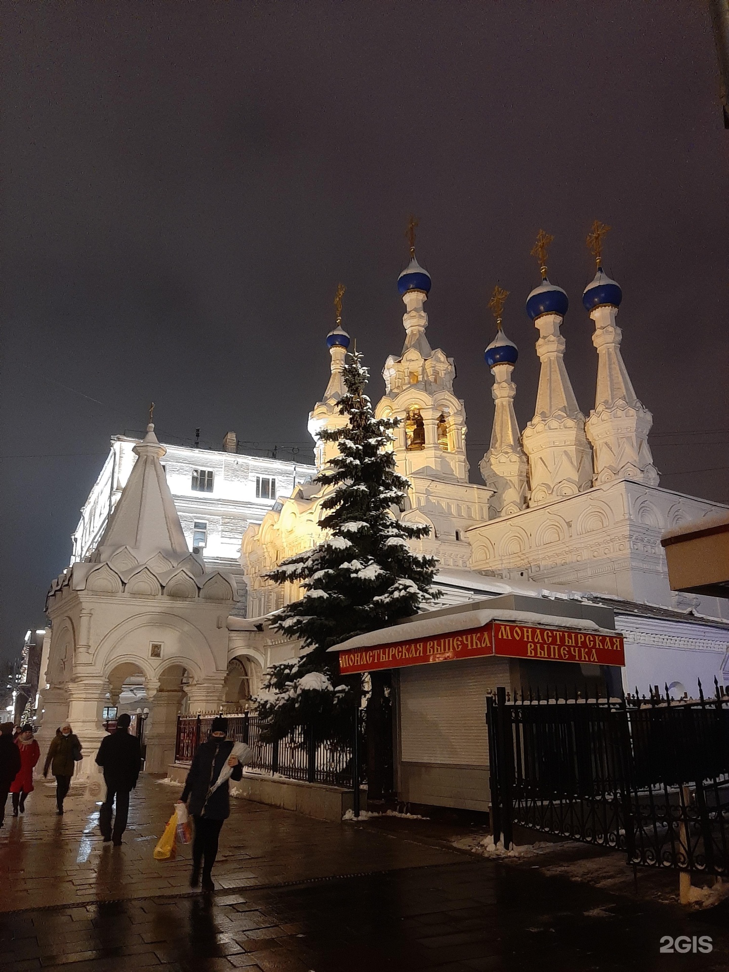 Москва малая дмитровка 2. Церковь Рождества Богородицы в Путинках.