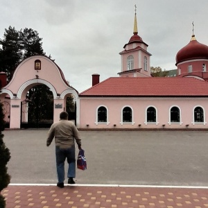 Фото от владельца Храм во имя святого Великомученика и целителя Пантелеимона