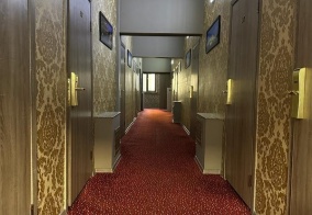 Отель DE LUXE PLAZA в Алматы