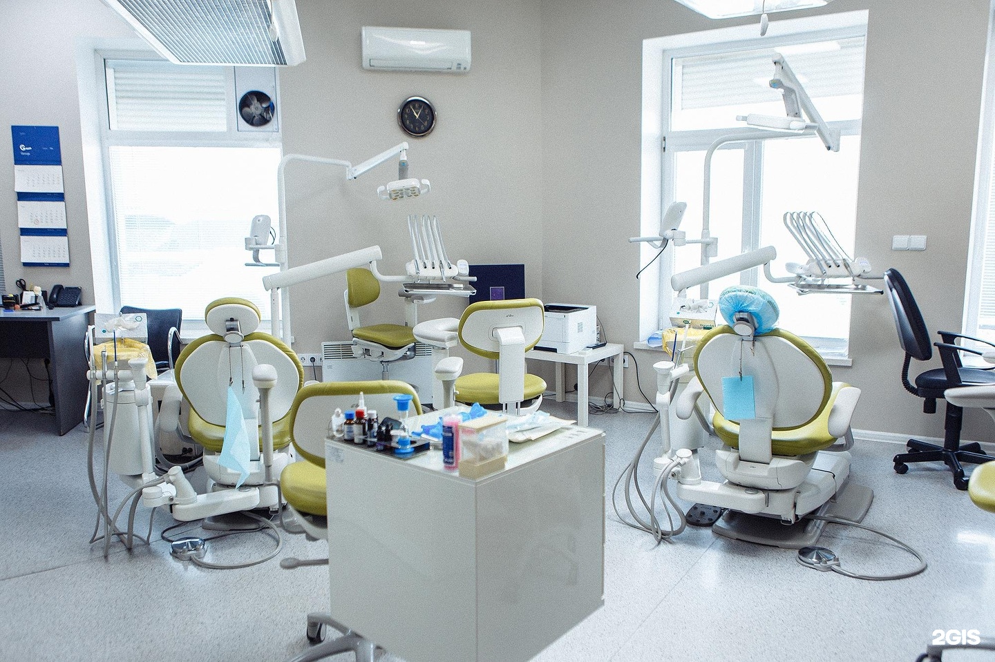 George Dental Group Владивосток. Джордж Дентал групп Владивосток Океанский проспект 41. Больница на океанской Владивосток. Глава Джордж Дентал групп.