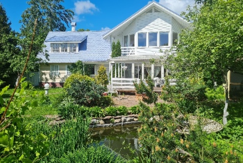 Санкт-Петербург: Коттедж Белый дом