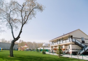 Отель Страна озер в Челябинской области