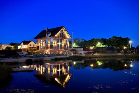 Медведевка: Отель Alpha Garden