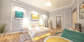 Санкт-Петербург: Отель C.A.T. Group Palitra