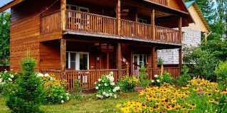 Иогач: Турбаза Манул-Кел