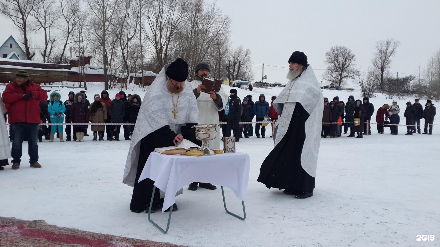 Приход храма в честь всех святых Новосибирск. Приход храма в честь всех святых Новогодняя улица 24, Новосибирск.