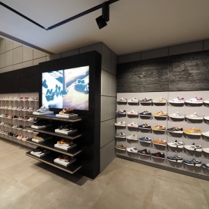 new balance limassol makariou