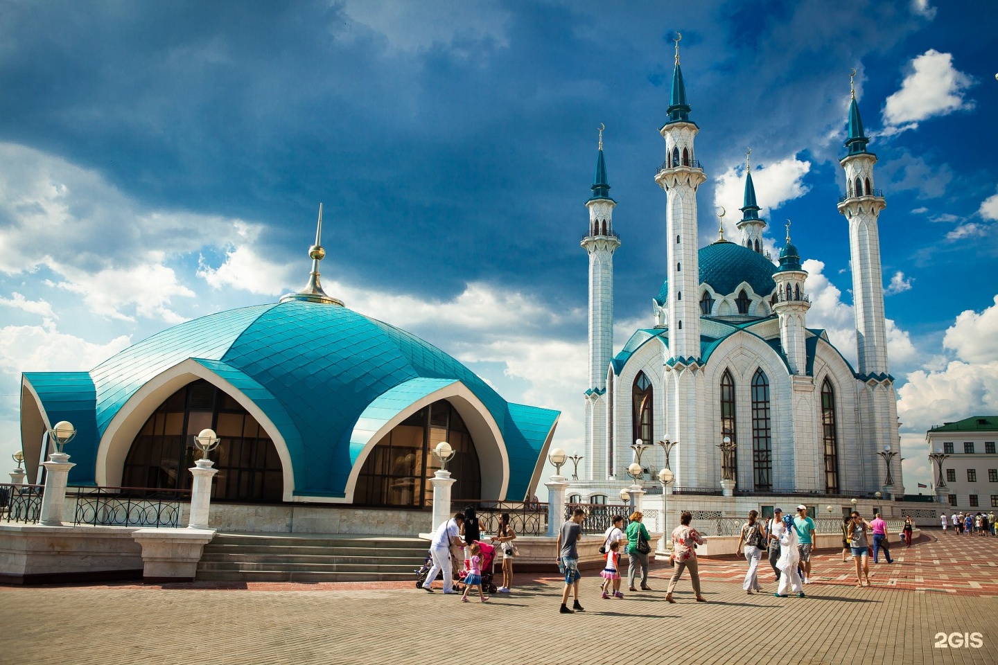 Тур в казань из нижнего новгорода. Кул Шариф Болгар. Казань Экскурсионная. Казань тур экскурсии. Казань туристическая.