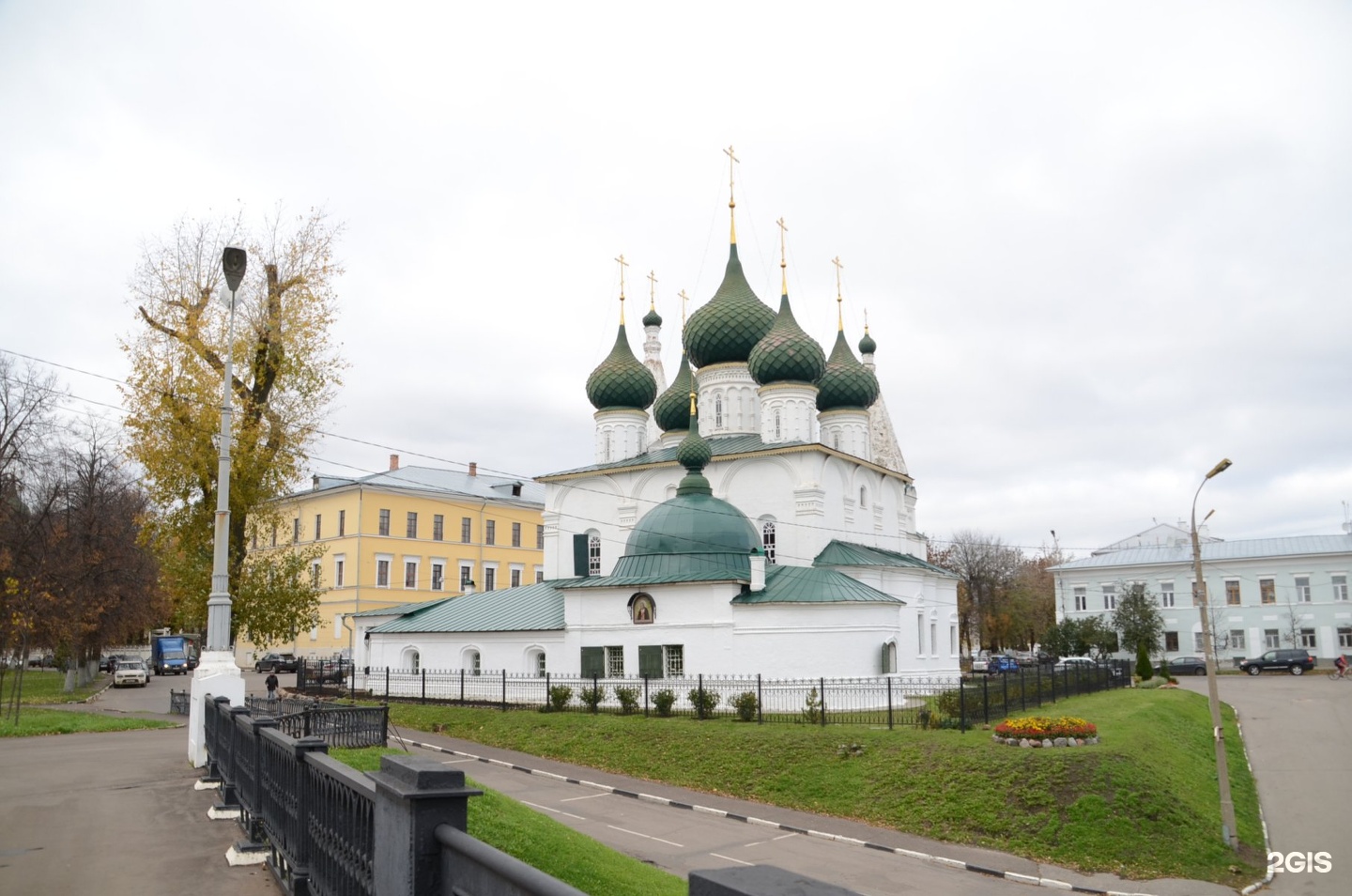 Ярославль почтовое. Церковь Спаса на городу восстание Ярославль. Церковь Спаса на городу. Гор Владимир Церковь Спаса фото. Вход в Церковь Спаса на городу Ярославль фото.