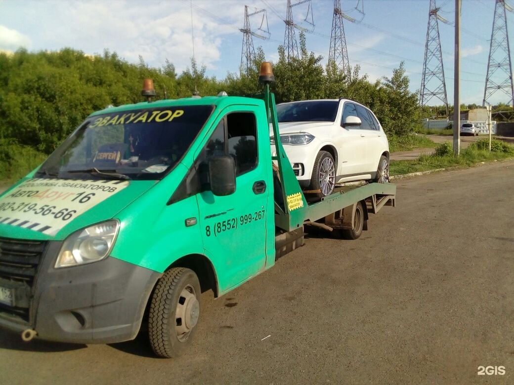 Эвакуатор машин автодруг. Эвакуатор Газель с грузов. Техпомощь 1 комбинат. Техпомощь горячая Ижевск.