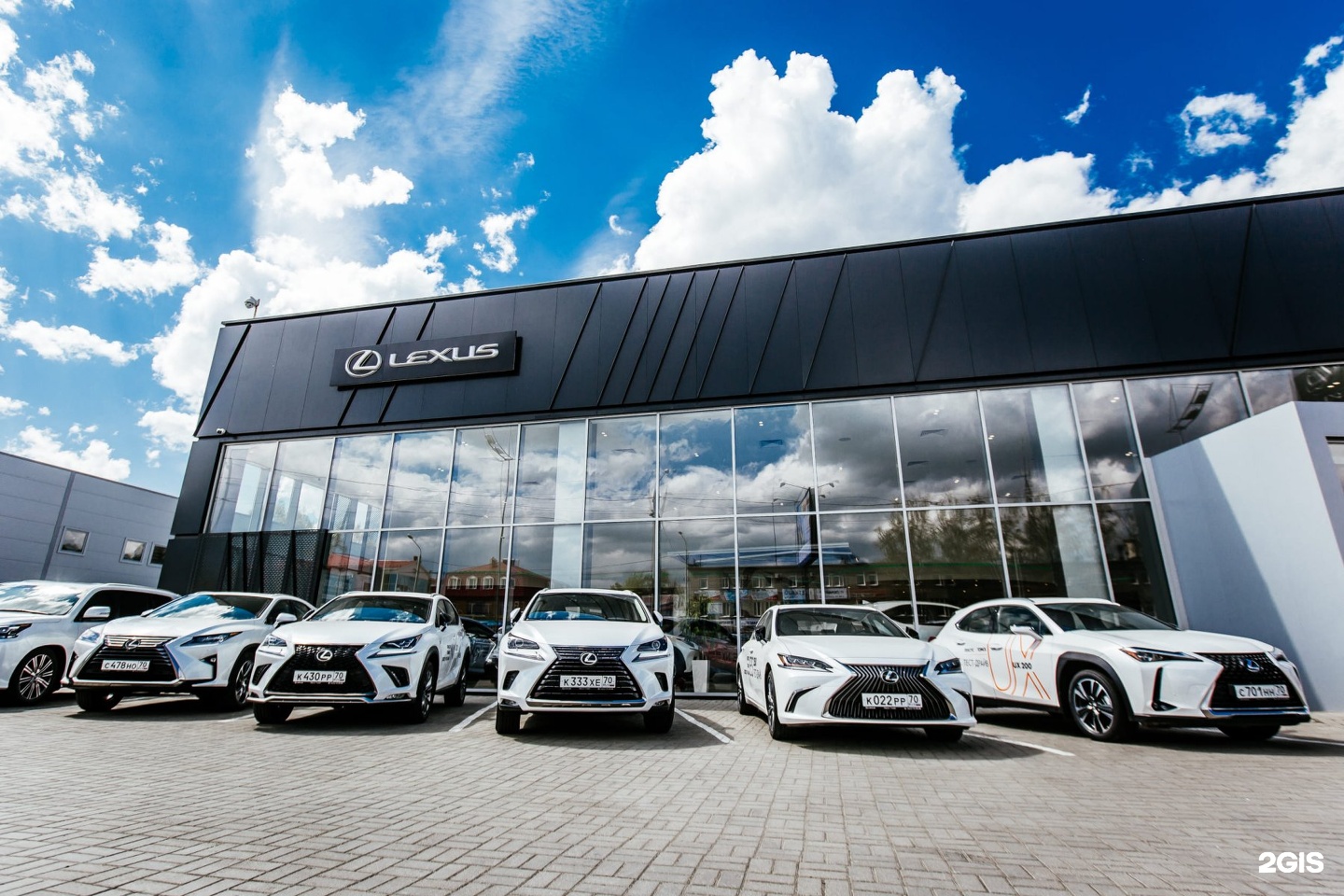 автосалон land rover саратов. томск автосалон лексус. лексус центр томск. автосалон газ. хундай томск автосалон.