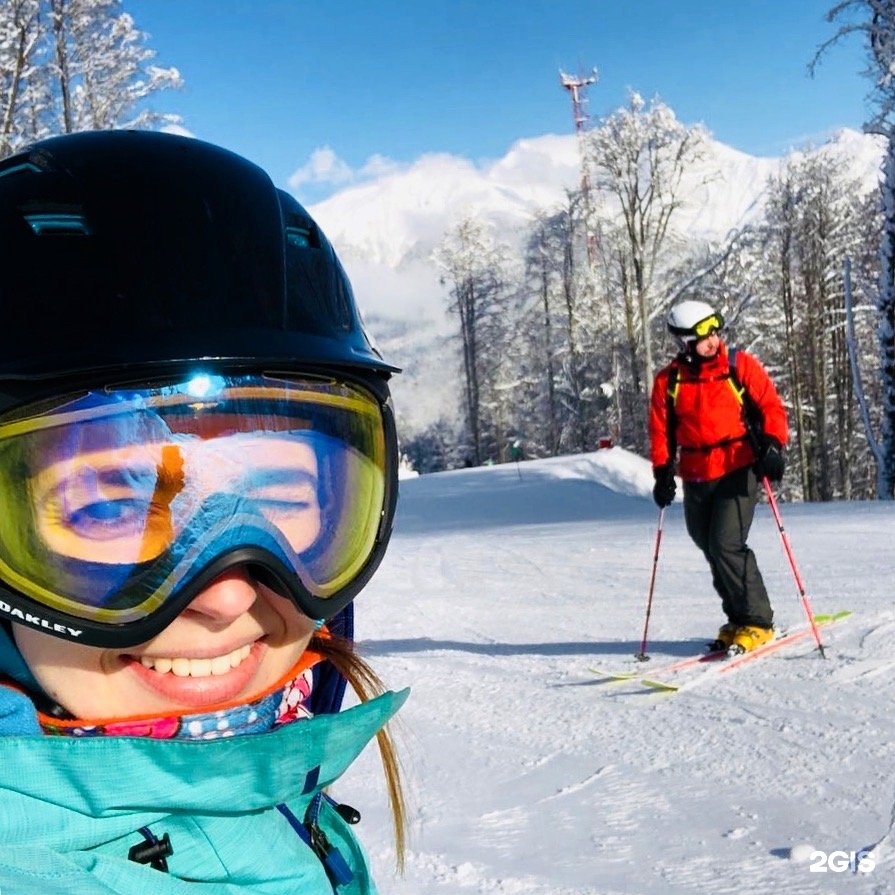 Прокат горнолыжного снаряжения новосибирск. Ski Moda горки город. Прокат снаряжения Горная Карусель.