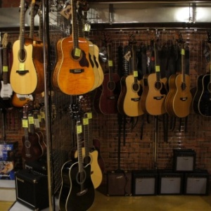 Фото от владельца Dynatone, сеть магазинов музыкальных товаров