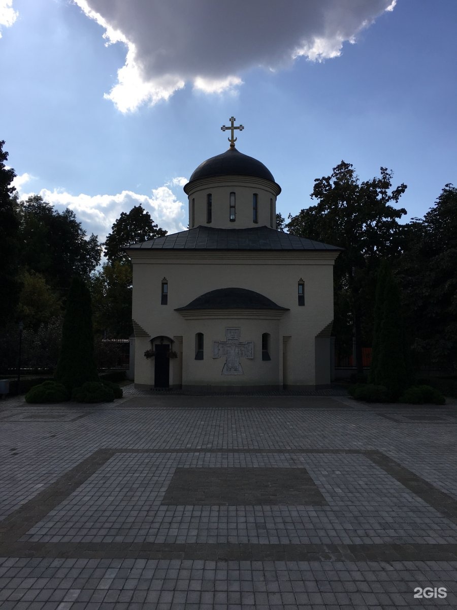 Храм Благовещения в Петровском парке