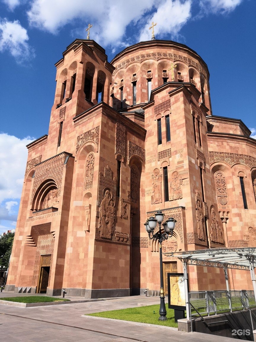 Армянская церковь в москве на олимпийском фото